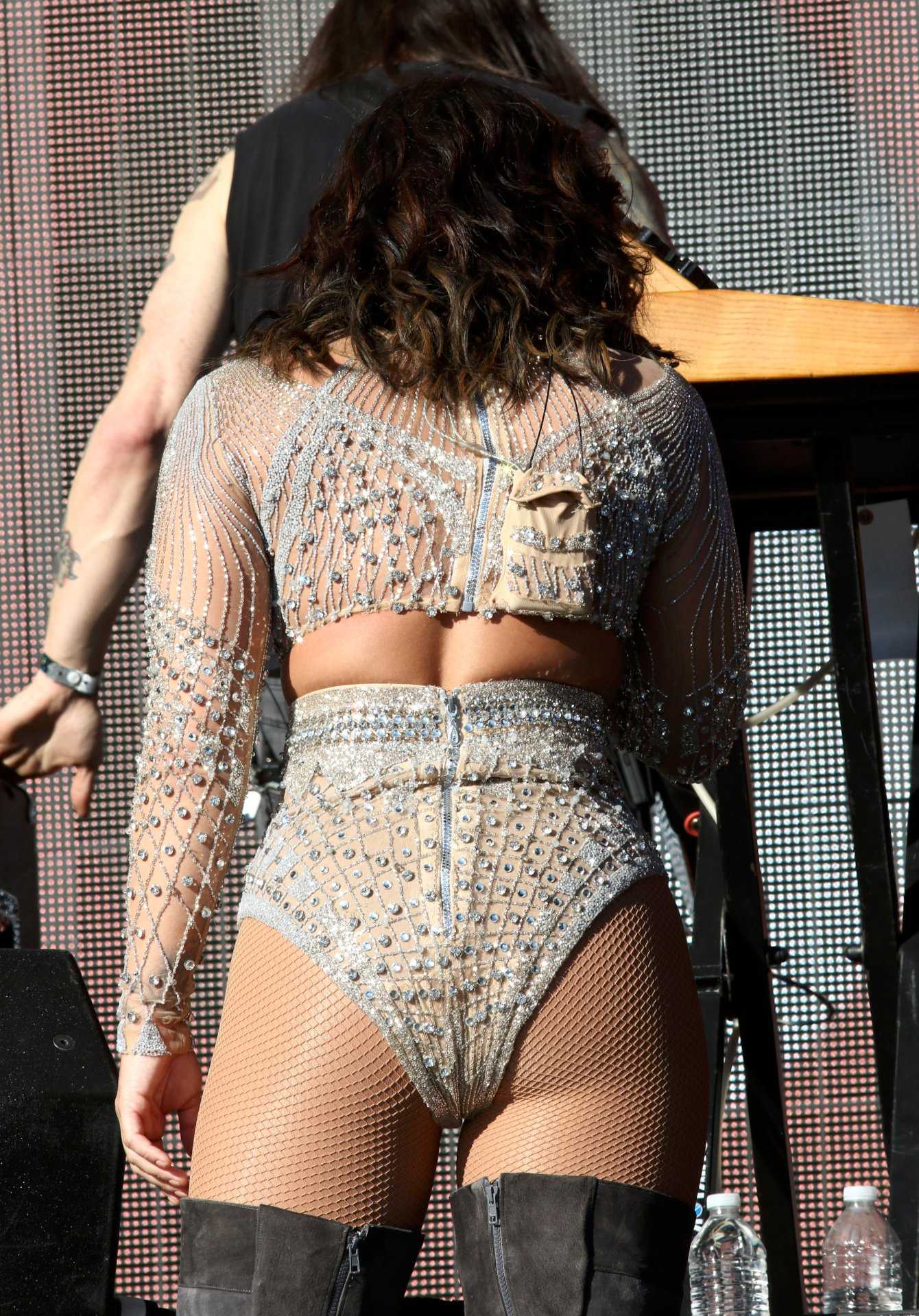 demi-lovato-at-2016-global-citizen-festival-in-ny-8