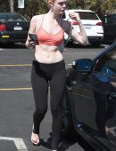elle-fanning-oa-studio-city-3