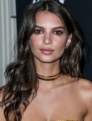 emily-ratajkowski-netflixs-easy-premiere-in-west-hollywood-5