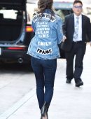 emily-ratajkowski-in-jeans-554