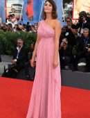 gemma-arterton-at-closing-ceremony-of-the-73rd-venice-film-festival-4