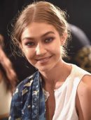 gigi-hadid-anna-sui-fashion-show-in-nyc-1
