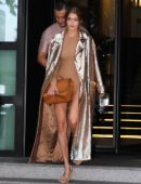 gigi-hadid-heading-to-the-max-mara-store-8