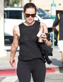 jennifer-garner-going-to-workout-with-a-friend-in-beverly-hills-1