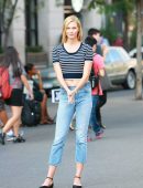 karlie-kloss-for-photoshoot-near-union-square-nyc-13