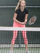 kate-upton-in-playing-tennis-4