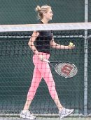 kate-upton-in-playing-tennis-5
