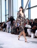 kendall-jenner-michael-kors-spring-2017-11