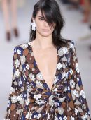 kendall-jenner-michael-kors-spring-2017-5