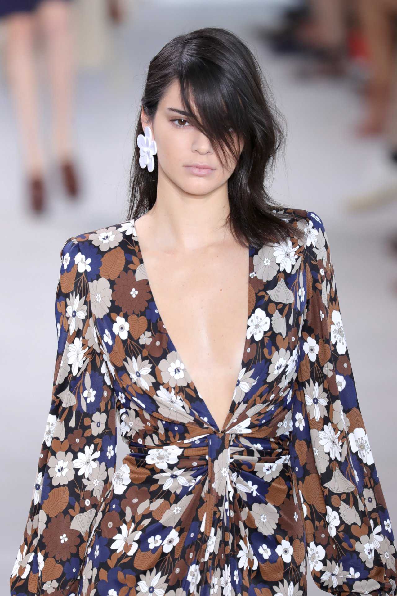 kendall-jenner-michael-kors-spring-2017-5