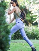 Kendall-Jenner-in-Jeans-663