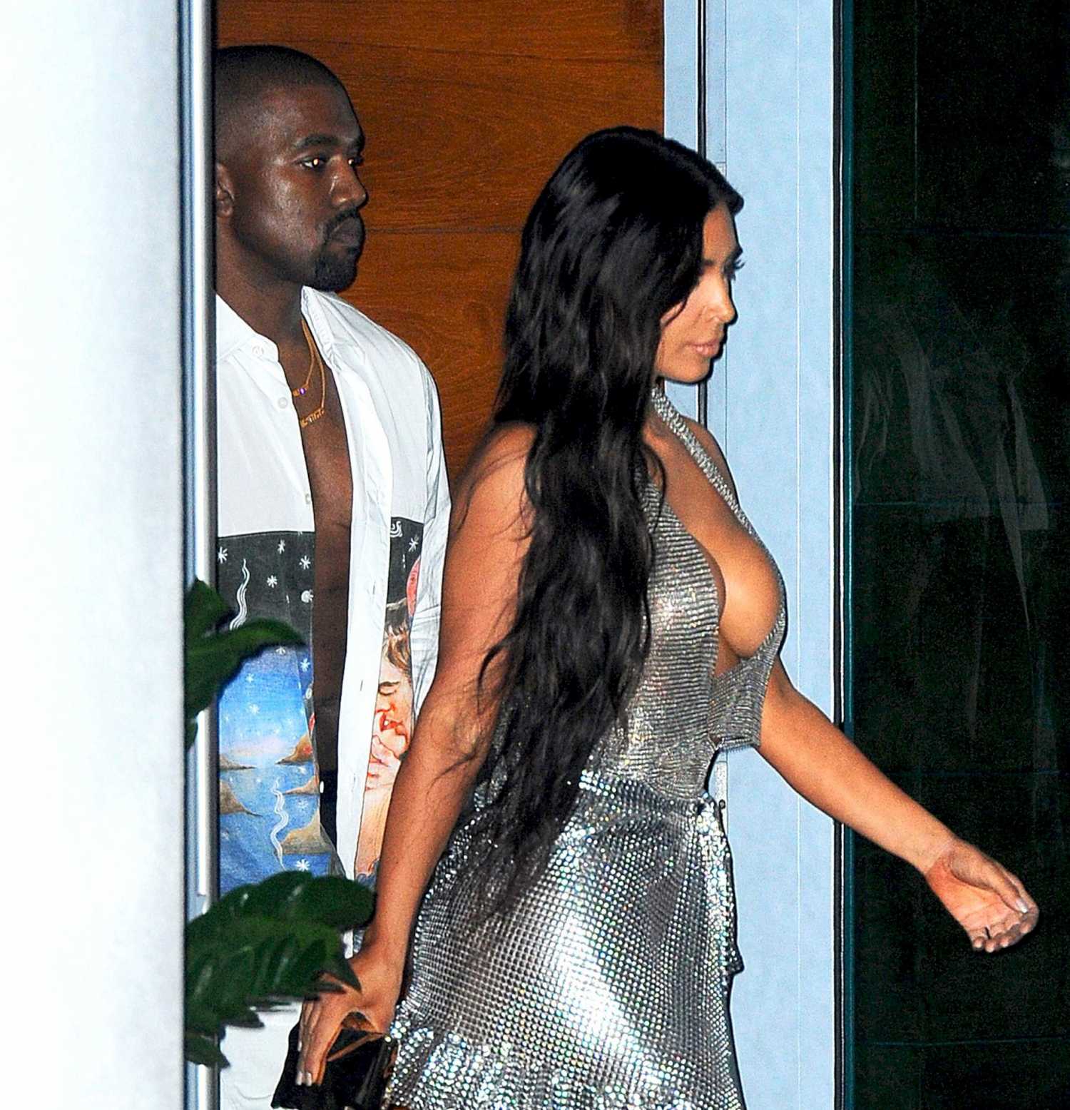 kim-kardashian-cleavage-7
