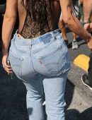kim-kardashian-out-in-miami-352