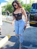 kim-kardashian-out-in-miami-360