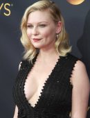 kirsten-dunst-at-68th-annual-primetime-emmy-awards-in-la-14