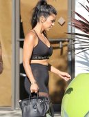 kourtney-kardashian-755