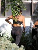kourtney-kardashian-761