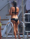 kourtney-kardashian-bikini-candids-in-france-6