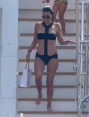kourtney-kardashian-bikini-candids-in-france-8