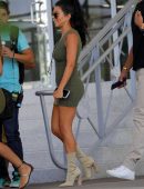 kourtney-kardashian-shopping-in-miami-10