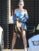 Miley-Cyrus-Lunch-Nobu-Malibu-CA-7