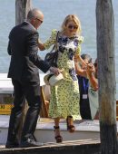 Naomi-Watts-Arriving-Private-Dock-in-Venice-Italy-4