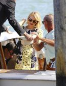Naomi-Watts-Arriving-Private-Dock-in-Venice-Italy-7