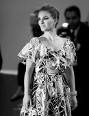 natalie-portman-at-jackie-premiere-at-the-73rd-venice-film-festival-in-venice-italy-9