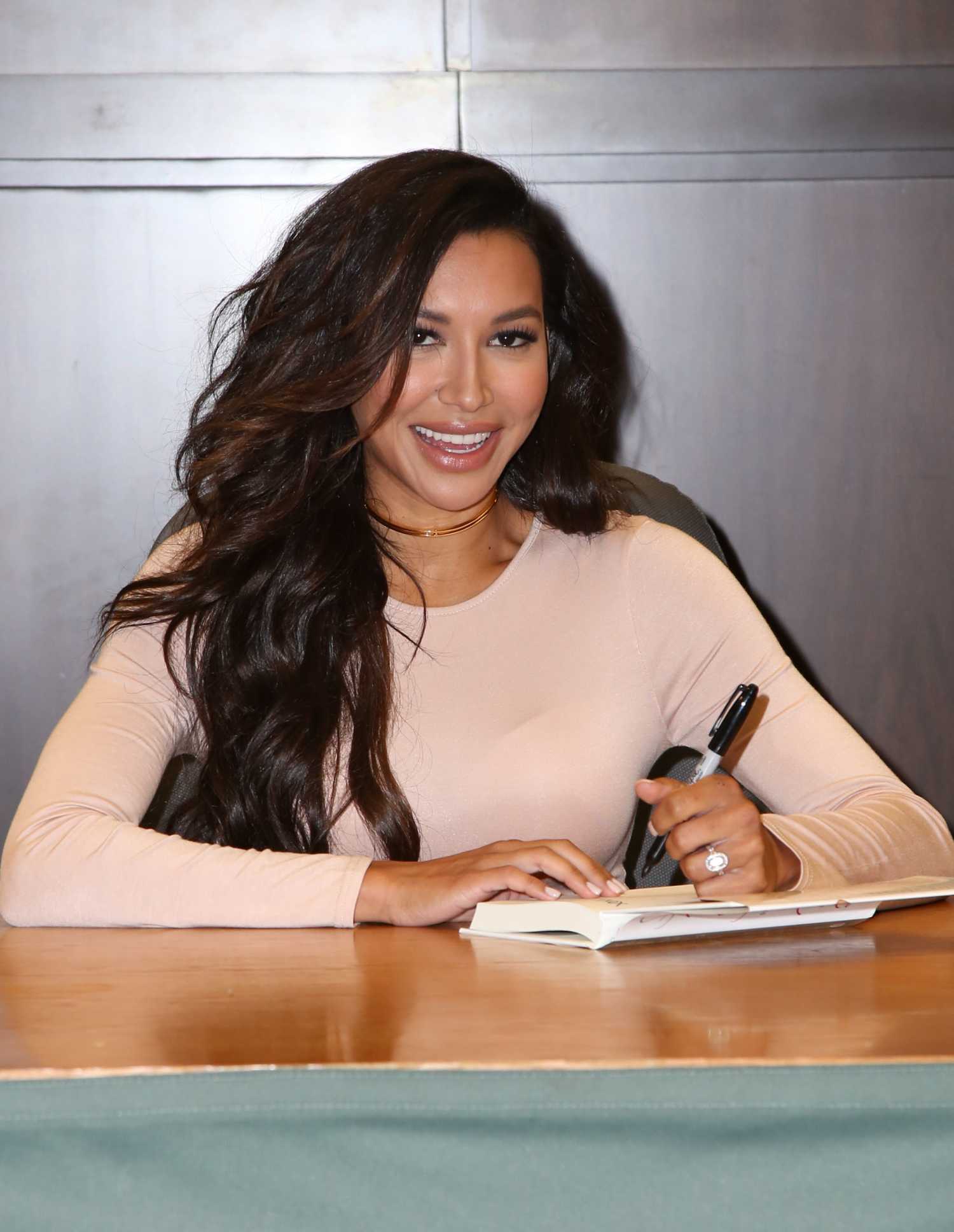 naya-rivera-book-signing-12