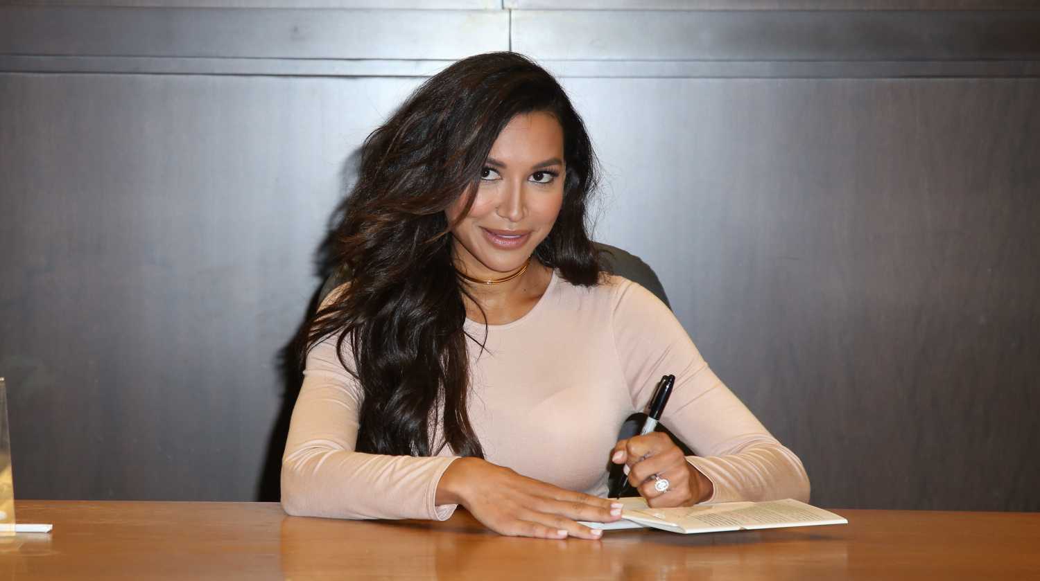 naya-rivera-book-signing-9
