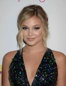 olivia-holt-at-premiere-of-the-standoff-la-13