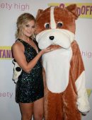 olivia-holt-at-premiere-of-the-standoff-la-6