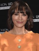 rashida-jones-827