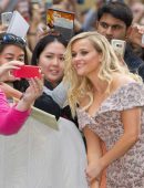 reese-witherspoon-at-the-premiere-of-sing-during-the-2016-toronto-international-film-festival-9
