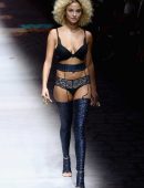 rose-bertram-at-etam-fashion-show-in-paris-3