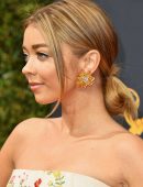 sarah-hyland-at-2016-emmy-awards-8