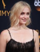 sophie-turner-at-2016-emmy-awards-10