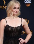 sophie-turner-at-2016-emmy-awards-2