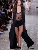 taylor-marie-hill-alexander-wang-fashion-show-nyc-5