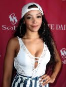 Tinashe-at-the-Foxtail-SLS-SoBe-21st-Birthday-Bash-&-Pool-Party-in-Vegas-6