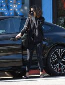 Vanessa-Hudgens-Leaving-a-Pilates-Class-5