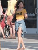 vanessa-hudgens-in-shorts-5