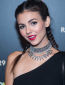 victoria-justice-at-29-rooms-refinery29s-second-annual-nyfw-6