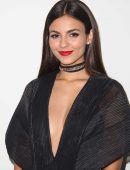 victoria-justice-at-pamella-roland-s-s-2017-fashion-show-at-pier-59-studios-in-nyc-1