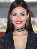 victoria-justice-at-pamella-roland-s-s-2017-fashion-show-at-pier-59-studios-in-nyc-3