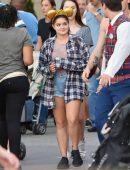 ariel-winter-at-disneyland-1