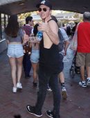 ariel-winter-at-disneyland-14