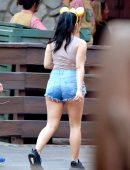 ariel-winter-at-disneyland-7
