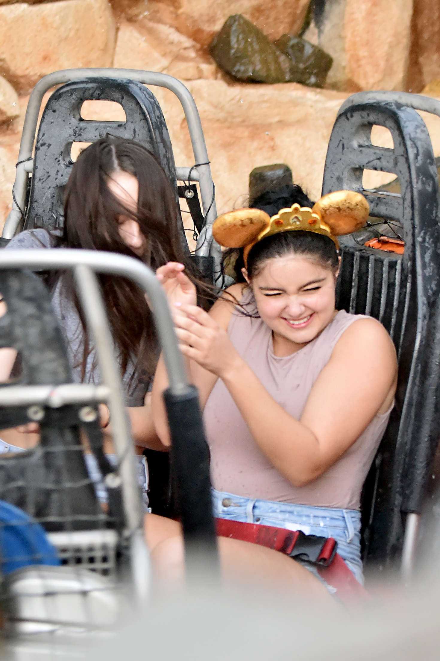 ariel-winter-at-disneyland-9