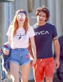 bella-thorne-leggy-candids-in-studio-city-10